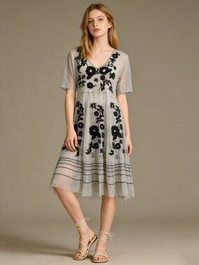 NWOT Johnny Was Biya Floral Embroidered Grey Mesh Midi Dress Sz M